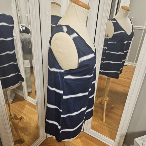 SHEIN Striped Navy and White Pocket Tank Top Size M - Picture 2 of 5